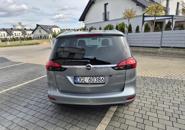 Opel Zafira cena 35500 przebieg: 166000, rok produkcji 2015 z Głogów małe 352